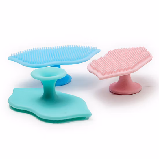 唇などの顔もきれいにできるシリコン製メイク落としブラシ